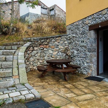 Casa Rural La Cabana Del Valleyu Sotres Eksteriør billede