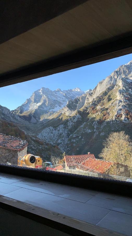 Casa Rural La Cabana Del Valleyu Sotres Eksteriør billede